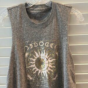 Spiritual Gangster Trust The Universe Crop Tank size small